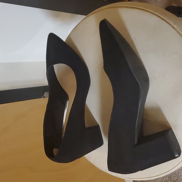 Xappeal black sueded material shoes size 10 NWOT - Picture 4 of 8